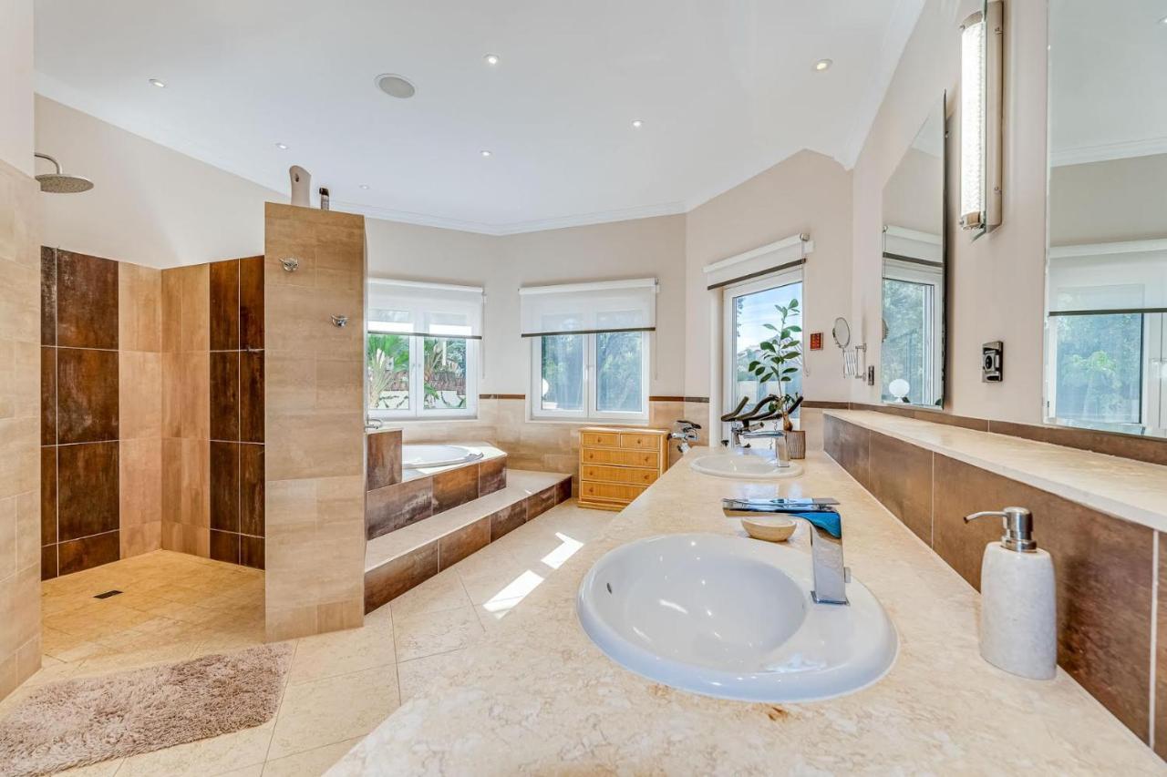 Villa Svim, Walking Distance To The Beach! Marbella Zewnętrze zdjęcie